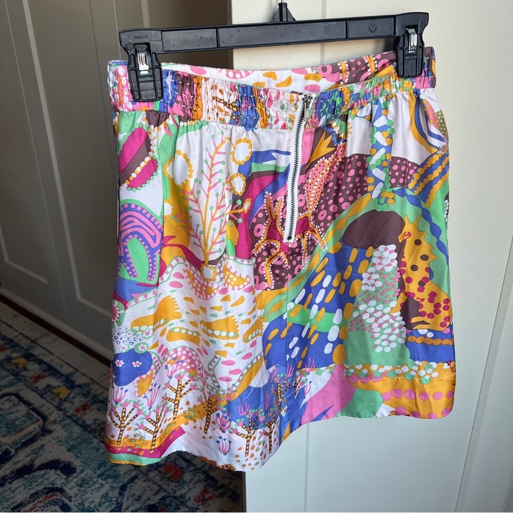 See By Chloé 100% Silk Abstract bohemian Mini Skirt with size 2 - Picture 2 of 5